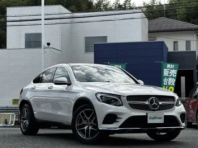 メルセデス・ベンツ ＧＬＣ２２０ d 4マチックスポーツ 熊本県 2020(令2)年 7.5万km ポーラホワイト ワンオーナー/純正ナビ/【Bluetooth/CD/AM/FM】/全周囲カメラ/バックカメラ/アダプティブクルーズコントロール/アクティブブレーキアシスト/アクティブステアリングアシスト/レーンキープアシスト/ブラインドスポットアシスト/コーナーセンサー/オートLEDヘッドライト/パドルシフト/ハーフレザーシート/前席シートヒーター/純正19インチAW/ウィンカーミラー/革巻きステアリング/ステアリングスイッチ/ドライブレコーダー/ETC2.0/スマートキー/プッシュスタート/純正フロアマット/保証書/スペアキー