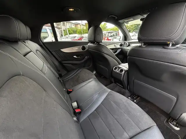 メルセデス・ベンツ ＧＬＣ２２０ d 4マチックスポーツ 熊本県 2020(令2)年 7.5万km ポーラホワイト ワンオーナー/純正ナビ/【Bluetooth/CD/AM/FM】/全周囲カメラ/バックカメラ/アダプティブクルーズコントロール/アクティブブレーキアシスト/アクティブステアリングアシスト/レーンキープアシスト/ブラインドスポットアシスト/コーナーセンサー/オートLEDヘッドライト/パドルシフト/ハーフレザーシート/前席シートヒーター/純正19インチAW/ウィンカーミラー/革巻きステアリング/ステアリングスイッチ/ドライブレコーダー/ETC2.0/スマートキー/プッシュスタート/純正フロアマット/保証書/スペアキー