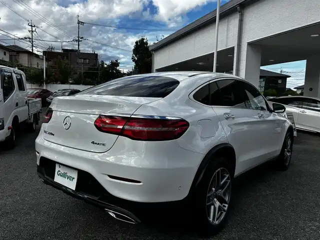 メルセデス・ベンツ ＧＬＣ２２０ d 4マチックスポーツ 熊本県 2020(令2)年 7.5万km ポーラホワイト ワンオーナー/純正ナビ/【Bluetooth/CD/AM/FM】/全周囲カメラ/バックカメラ/アダプティブクルーズコントロール/アクティブブレーキアシスト/アクティブステアリングアシスト/レーンキープアシスト/ブラインドスポットアシスト/コーナーセンサー/オートLEDヘッドライト/パドルシフト/ハーフレザーシート/前席シートヒーター/純正19インチAW/ウィンカーミラー/革巻きステアリング/ステアリングスイッチ/ドライブレコーダー/ETC2.0/スマートキー/プッシュスタート/純正フロアマット/保証書/スペアキー