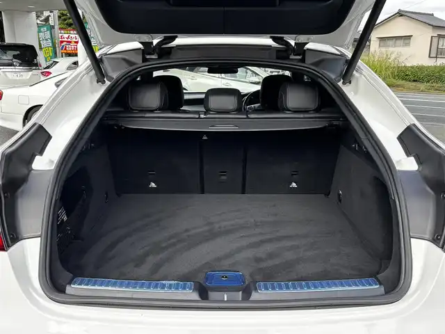 メルセデス・ベンツ ＧＬＣ２２０ d 4マチックスポーツ 熊本県 2020(令2)年 7.5万km ポーラホワイト ワンオーナー/純正ナビ/【Bluetooth/CD/AM/FM】/全周囲カメラ/バックカメラ/アダプティブクルーズコントロール/アクティブブレーキアシスト/アクティブステアリングアシスト/レーンキープアシスト/ブラインドスポットアシスト/コーナーセンサー/オートLEDヘッドライト/パドルシフト/ハーフレザーシート/前席シートヒーター/純正19インチAW/ウィンカーミラー/革巻きステアリング/ステアリングスイッチ/ドライブレコーダー/ETC2.0/スマートキー/プッシュスタート/純正フロアマット/保証書/スペアキー