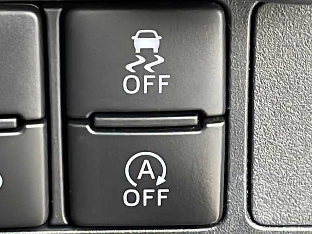 トヨタ ルーミー カスタムG 道北・旭川 2019(平31)年 4.7万km パールホワイトⅢ /４WD//禁煙車//寒冷地仕様//純正SDナビ/CD/DVD/SD/BT/TV//両側パワースライドドア//バックカメラ//スマートアシスト３/衝突回避支援ブレーキ/衝突警報機能/誤発進抑制機能/車線逸脱警報/先行車発進告知/オートハイビーム//純正エンジンスターター//社外ドライブレコーダー//ミラー型社外レーダー//アイドリングストップ//オートエアコン//フロントデアイサー//前席シートヒーター//革巻きステアリング//ステリングスイッチ//クルーズコントロール//オートライト//LEDヘッドライト//LEDフォグランプ//ミラーウィンカー//ドアバイザー//夏タイヤ積込み//スペアキー