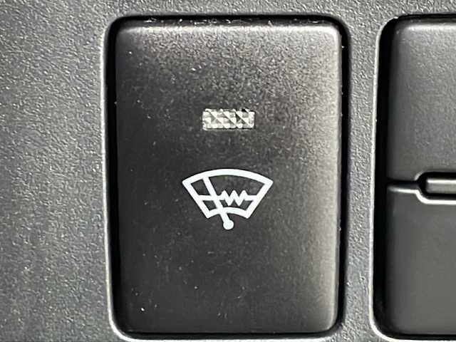 トヨタ ルーミー カスタムG 道北・旭川 2019(平31)年 4.7万km パールホワイトⅢ /４WD//禁煙車//寒冷地仕様//純正SDナビ/CD/DVD/SD/BT/TV//両側パワースライドドア//バックカメラ//スマートアシスト３/衝突回避支援ブレーキ/衝突警報機能/誤発進抑制機能/車線逸脱警報/先行車発進告知/オートハイビーム//純正エンジンスターター//社外ドライブレコーダー//ミラー型社外レーダー//アイドリングストップ//オートエアコン//フロントデアイサー//前席シートヒーター//革巻きステアリング//ステリングスイッチ//クルーズコントロール//オートライト//LEDヘッドライト//LEDフォグランプ//ミラーウィンカー//ドアバイザー//夏タイヤ積込み//スペアキー