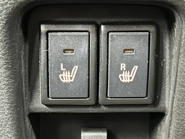 スズキ ハスラー HYBRID X 千葉県 2020(令2)年 4.6万km クールカーキPM 禁煙車/スズキレーダーブレーキサポート/・車線逸脱警報システム/・コーナーセンサー/純正９インチメモリナビ/・CD/DVD/USB/Bluetooth/フルセグTV/・ビルトインETC/・全方位カメラ/革巻きステアリング/・ステアリングスイッチ/DNシートヒーター/純正１５インチAW/電動格納ウインカーミラー/オートライト/・LEDヘッドライト/・LEDフォグランプ