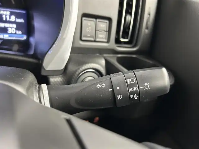 スズキ ハスラー HYBRID X 千葉県 2020(令2)年 4.6万km クールカーキPM 禁煙車/スズキレーダーブレーキサポート/・車線逸脱警報システム/・コーナーセンサー/純正９インチメモリナビ/・CD/DVD/USB/Bluetooth/フルセグTV/・ビルトインETC/・全方位カメラ/革巻きステアリング/・ステアリングスイッチ/DNシートヒーター/純正１５インチAW/電動格納ウインカーミラー/オートライト/・LEDヘッドライト/・LEDフォグランプ