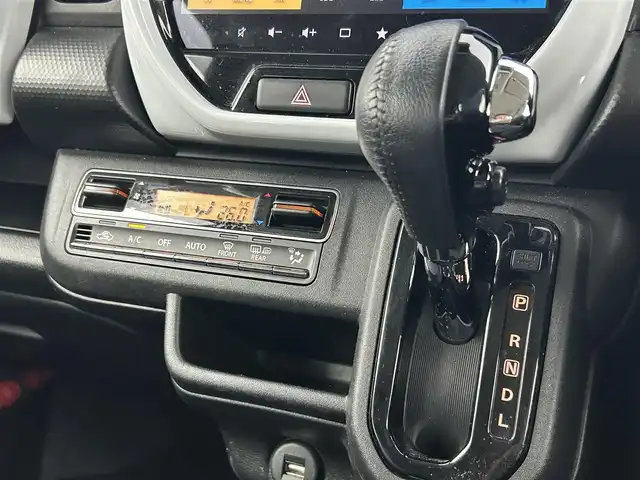 スズキ ハスラー HYBRID X 千葉県 2020(令2)年 4.6万km クールカーキPM 禁煙車/スズキレーダーブレーキサポート/・車線逸脱警報システム/・コーナーセンサー/純正９インチメモリナビ/・CD/DVD/USB/Bluetooth/フルセグTV/・ビルトインETC/・全方位カメラ/革巻きステアリング/・ステアリングスイッチ/DNシートヒーター/純正１５インチAW/電動格納ウインカーミラー/オートライト/・LEDヘッドライト/・LEDフォグランプ