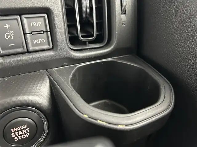 スズキ ハスラー HYBRID X 千葉県 2020(令2)年 4.6万km クールカーキPM 禁煙車/スズキレーダーブレーキサポート/・車線逸脱警報システム/・コーナーセンサー/純正９インチメモリナビ/・CD/DVD/USB/Bluetooth/フルセグTV/・ビルトインETC/・全方位カメラ/革巻きステアリング/・ステアリングスイッチ/DNシートヒーター/純正１５インチAW/電動格納ウインカーミラー/オートライト/・LEDヘッドライト/・LEDフォグランプ