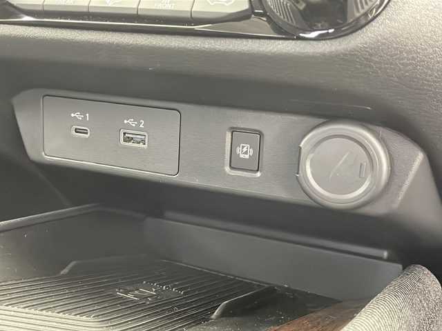 日産 オーラ G レザーエディション 千葉県 2024(令6)年 0.9万km 黒 純正ナビ/BT/TV/HDMI/Applecare/プロパイロット/レーダークルーズコントロール/レーンキープ/衝突軽減/クリアランスソナー/標識検知/BSM/全方位カメラ/電動パーキング/オートホールド/オートハイビーム/ワイヤレス充電/BOSEサウンド/レザーシート/デジタルインナーミラー/ビルトインETC2.0/LEDフォグ/スマートキー/プッシュスタート