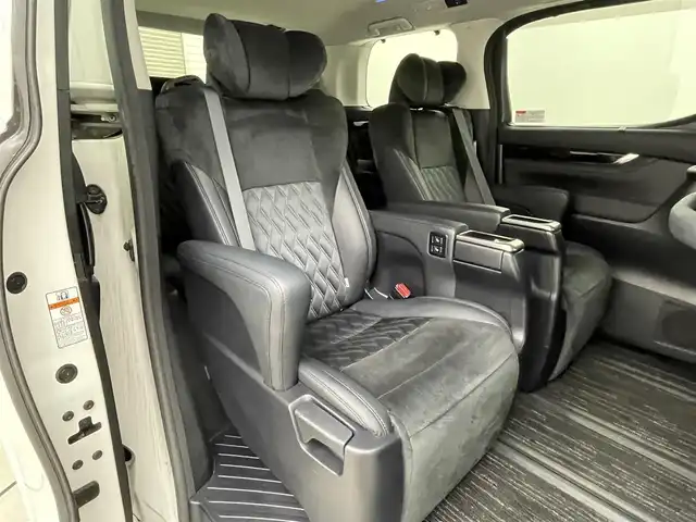 トヨタ ヴェルファイア Z Gエディション 岡山県 2015(平27)年 6.7万km ホワイトパールクリスタルシャイン ALPINE10インチナビ/・FM/AM/Bluetooth/フルセグ/CD/DVD/ALPINE12.8インチフリップダウンモニター/ALPINEサウンドシステム/ハーフレザーシート/・パワーシート/・シートメモリー/パワーバックドア/ETC/トヨタセーフティーセンス/・プリクラッシュセーフティ/・レーンキープアシスト/・レーダークルーズコントロール/・コーナーセンサー/電動パーキング/両側パワースライドドア/LEDヘッドライト/ドアバイザー/新車保証書/取扱説明書