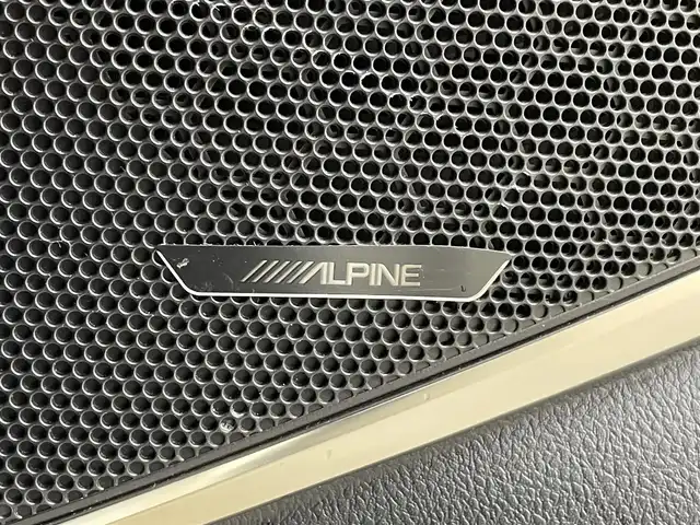 トヨタ ヴェルファイア Z Gエディション 岡山県 2015(平27)年 6.7万km ホワイトパールクリスタルシャイン ALPINE10インチナビ/・FM/AM/Bluetooth/フルセグ/CD/DVD/ALPINE12.8インチフリップダウンモニター/ALPINEサウンドシステム/ハーフレザーシート/・パワーシート/・シートメモリー/パワーバックドア/ETC/トヨタセーフティーセンス/・プリクラッシュセーフティ/・レーンキープアシスト/・レーダークルーズコントロール/・コーナーセンサー/電動パーキング/両側パワースライドドア/LEDヘッドライト/ドアバイザー/新車保証書/取扱説明書