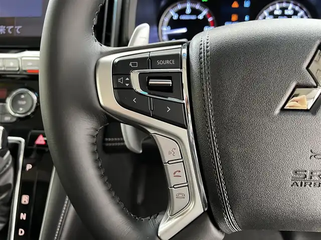 三菱 デリカＤ：５ シャモニー 滋賀県 2025(令7)年 0.1千km パールⅡ 登録済み未使用車/ALPINE製11インチナビ/全方位カメラ/両側パワースライドドア/ハーフレザーシート/追従クルーズコントロール/ブラインドスポットモニタリング/LEDヘッドライト/オートマチックハイビーム/D席パワーシート/D/Nシートヒーター/ステアリングヒーター/パワーバックドア/AC100V電源/電動パーキングブレーキ/オートブレーキホールド/パドルシフト/プッシュスタート/スマートキー/ステアリングリモコン