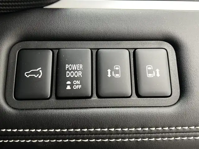 三菱 デリカＤ：５ シャモニー 滋賀県 2025(令7)年 0.1千km パールⅡ 登録済み未使用車/ALPINE製11インチナビ/全方位カメラ/両側パワースライドドア/ハーフレザーシート/追従クルーズコントロール/ブラインドスポットモニタリング/LEDヘッドライト/オートマチックハイビーム/D席パワーシート/D/Nシートヒーター/ステアリングヒーター/パワーバックドア/AC100V電源/電動パーキングブレーキ/オートブレーキホールド/パドルシフト/プッシュスタート/スマートキー/ステアリングリモコン