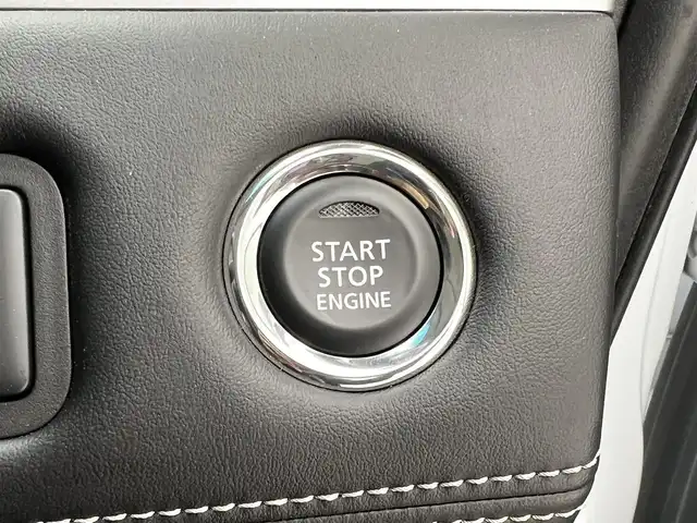 三菱 デリカＤ：５ シャモニー 滋賀県 2025(令7)年 0.1千km パールⅡ 登録済み未使用車/ALPINE製11インチナビ/全方位カメラ/両側パワースライドドア/ハーフレザーシート/追従クルーズコントロール/ブラインドスポットモニタリング/LEDヘッドライト/オートマチックハイビーム/D席パワーシート/D/Nシートヒーター/ステアリングヒーター/パワーバックドア/AC100V電源/電動パーキングブレーキ/オートブレーキホールド/パドルシフト/プッシュスタート/スマートキー/ステアリングリモコン