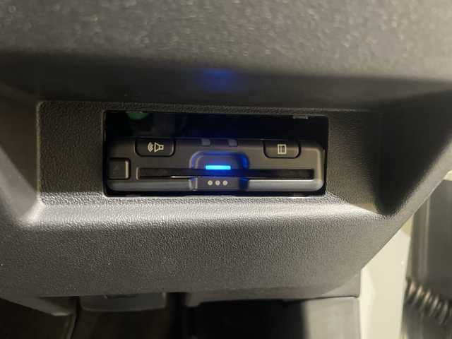 スズキ ジムニー シエラ JC 愛媛県 2025(令7)年 0.5万km ミディアムグレー ダムドlittle G. フロントグリル/ダムドlittle G. フロントバンパー/ダムドlittle G. オーバーフェンダー/ダムドlittle G. リアバンパー/背面ハードタイヤカバー/サイドメッキモール/デジタルインナーミラー//社外ナビ　ダムドトリムＧグリル＆バンパー　デジタルインナーミラー　ＥＴＣ　クルーズコントロール　コーナーセンサー　レーンアシスト　衝突被害軽減ブレーキ　バックカメラ　背面タイヤ　禁煙車