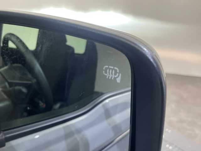 スズキ ジムニー シエラ JC 愛媛県 2025(令7)年 0.5万km ミディアムグレー ダムドlittle G. フロントグリル/ダムドlittle G. フロントバンパー/ダムドlittle G. オーバーフェンダー/ダムドlittle G. リアバンパー/背面ハードタイヤカバー/サイドメッキモール/デジタルインナーミラー//社外ナビ　ダムドトリムＧグリル＆バンパー　デジタルインナーミラー　ＥＴＣ　クルーズコントロール　コーナーセンサー　レーンアシスト　衝突被害軽減ブレーキ　バックカメラ　背面タイヤ　禁煙車