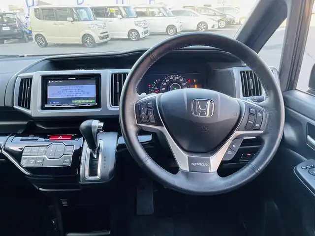 ホンダ ステップワゴン スパーダ S 岡山県 2014(平26)年 10万km プレミアムスパークルブラックパール (株)IDOMが運営する【じしゃロン岡山店】の自社ローン専用車両です。こちらは現金またはオートローンご利用時の価格です。 自社ローンご希望の方は別途その旨お申し付け下さい/・社外ナビゲーション/・バックカメラ/・片側電動スライドドア/・ＥＴＣ/・シートカバー