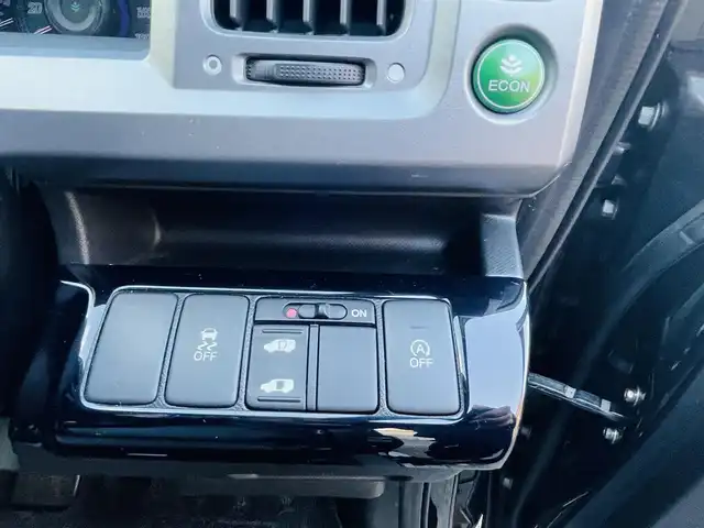 ホンダ ステップワゴン スパーダ S 岡山県 2014(平26)年 10万km プレミアムスパークルブラックパール (株)IDOMが運営する【じしゃロン岡山店】の自社ローン専用車両です。こちらは現金またはオートローンご利用時の価格です。 自社ローンご希望の方は別途その旨お申し付け下さい/・社外ナビゲーション/・バックカメラ/・片側電動スライドドア/・ＥＴＣ/・シートカバー