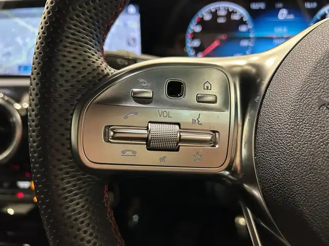 メルセデス・ベンツ Ａ１８０ スタイル AMGライン 愛知県 2019(令1)年 2.7万km ポーラホワイト ヘッドアップディスプレイ/ハーフレザーシート/レーダーセーフティーパッケージ/マルチビームLEDヘッドライト/ドライブレコーダー/MBUXナビ/360°カメラ/ETC