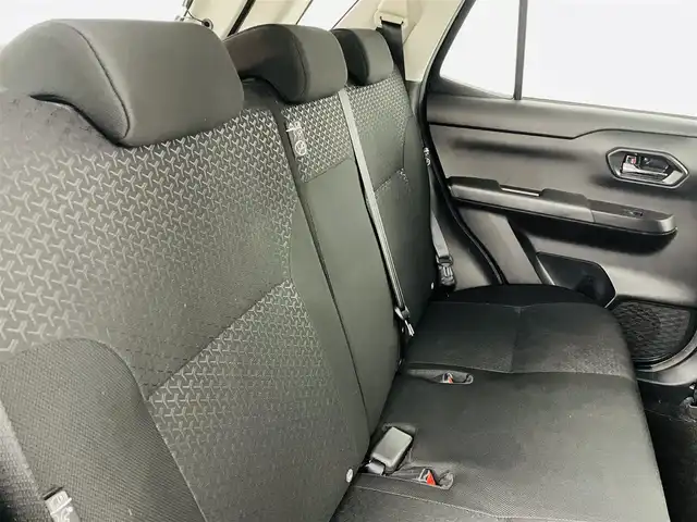 トヨタ ライズ Z 福島県 2020(令2)年 6.9万km ブラックマイカメタリック スマートアシスト/・衝突回避支援ブレーキ　/・機能衝突警告機能　/・全車速追従機能付ＡＣＣ/・レーンキープコントロール　/・車線逸脱警報機能　/・車線逸脱抑制制御機能　/・コーナーセンサー　/・パノラミックビューモニター/・アダプティブドライビングビーム/・標識認識機能/・先行車発進お知らせ機能/・誤発進抑制制御機能/・ふらつき警報/純正ディスプレイオーディオナビ/・Bluetooth/USB/AM・FM/applecarplay/・バックカメラ/・ETC/前後ドライブレコーダー/革巻きステアリング/・ステアリングスイッチ/シートヒーター/プッシュスタート/・スマートキー/・スペアキー/LEDライト/・フォグライト/・オートライト/純正フロアマット/ドアバイザー/電動格納ウィンカーミラー/・オートミラー