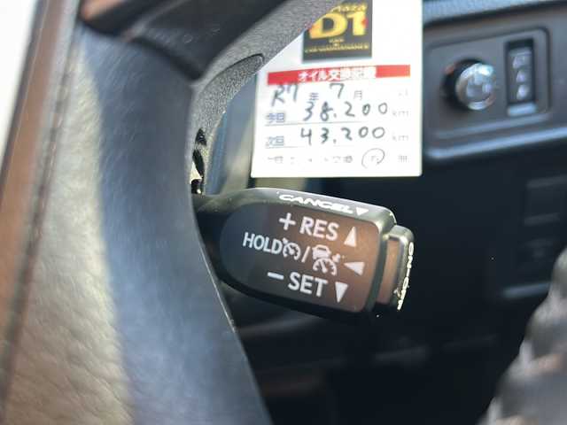 トヨタ ランドクルーザー プラド TX Lパッケージ 石川県 2022(令4)年 4.3万km ホワイトパールクリスタルシャイン サンルーフ/ベージュ革シート/メーカーOPナビ/全方位カメラ（フロント/サイド/リア）/プリクラッシュセーフティ/レーダークルーズコントロール/レーンキープアシスト/パーキングサポートブレーキ/社外足回り/・リフトアップ/ビルトインETC2.0/前後ドライブレコーダー/エアシート/シートヒーター/オートライト/オートハイビーム/LEDヘッドライト/プッシュスタート/ウッドコンビステアリング/ステアリングスイッチ/オートドアミラー/ウィンカーミラー/フロアマット/ドアバイザー