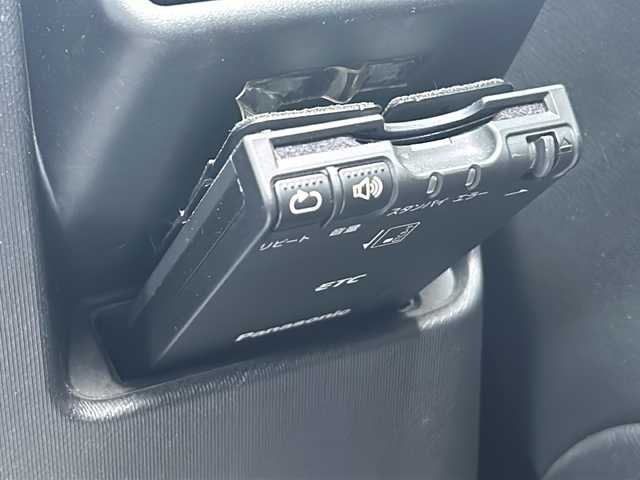 トヨタ アクア S 岡山県 2015(平27)年 8.9万km ブラックマイカ 純正ナビＮＳＣＰ－Ｗ６２　ＢＴ／ＣＤ／フルセグ　バックカメラ　シートヒーター　電格ミラー　オートエアコン　リモコンキー　ＬＥＤ　アイドリングストップ　横滑り防止　純正フロアマット　社外１５インチＡＷ