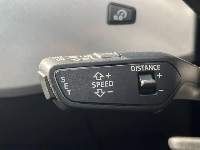 アウディ Ａ４ アバント 1．4TFSIスポーツ 三重県 2018(平30)年 5.4万km グレイシアホワイトメタリック コンビニエンスＰＫＧ　/アシスタンスベーシックＰＫＧ　/ＡＣＣ　/パワーシート　/シートヒーター　/ＬＥＤライト　/バーチャルＣＰ　/アウディプレセンス　/純正１７ＡＷ　/純正ナビ　/バックカメラ　/純正前後ドラレコ/電動リアゲート