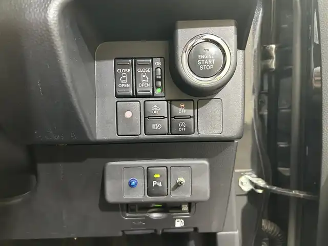トヨタ タンク カスタムG－T 愛媛県 2019(令1)年 2.4万km ブラックマイカメタリック 純正9インチナビ　純正12インチフリップダウンモニター　パノラミックビューモニタ‐　モデリスタエアロ　GPSレーダー　HDMI 　シートヒーター LEDヘッドライト　オートセキュリティー　純正アルミホイール　GPSレーダー 前後ドライブレコーダー　ETC2.0　フルセグTV　　