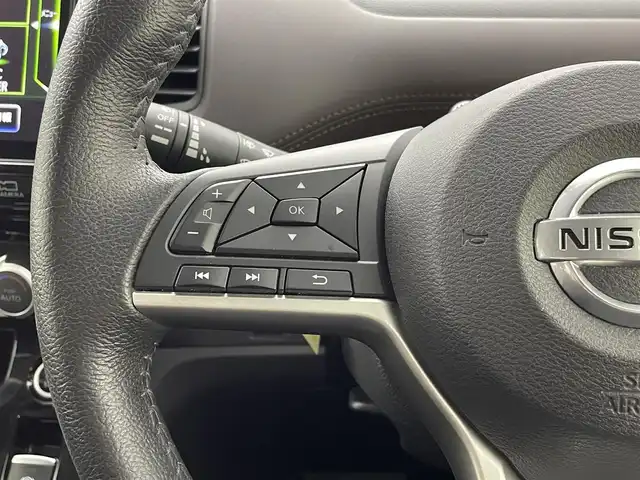 日産 セレナ ハイウェイスター G 熊本県 2020(令2)年 3.2万km ブリリアントホワイトパール 純正10インチナビ（ＣＤ・ＤＶＤ・フルセグ・ＢＴ）/全周囲カメラ　/ビルトインＥＴＣ　/純正前方ドライブレコーダー　/純正11インチフリップダウンモニター/両側パワースライドドア　/前後クリアランスソナー　/プロパイロット　/エマージェンシーブレーキ/ブラインドスポットモニター/レーンキープアシスト/標識認識機能/ふらつき警報機能/横滑り防止/アイドリングストップ/電動パーキングブレーキ/ブレーキホールド/純正フロアマット/純正１６インチAW/オートライト/LEDヘッドライト/スマートキー/プッシュスタート/スペアキー1本/