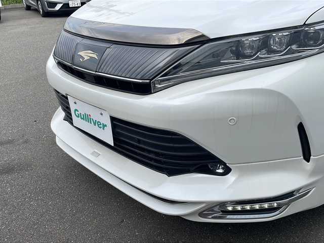 トヨタ ハリアー プレミアム スタイルノアール 佐賀県 2020(令2)年 7.1万km ホワイトパールクリスタルシャイン TRDエアロ/TRDマフラー/ALPINE10型ナビゲーション/・フルセグTV/CD/DVD/Bluetooth/バックカメラ/クリアランスソナー/USBポート/HDMI/電動リアゲート/オートホールド/電子パーキング/ドライブレコーダー/ETC/トヨタセーフティーセンス/・プリクラッシュセーフティ/・レーンディパーチャーアラート/・オートマチックハイビーム/・レーダークルーズコントロール/純正LEDヘッドライト/純正18インチアルミホイール