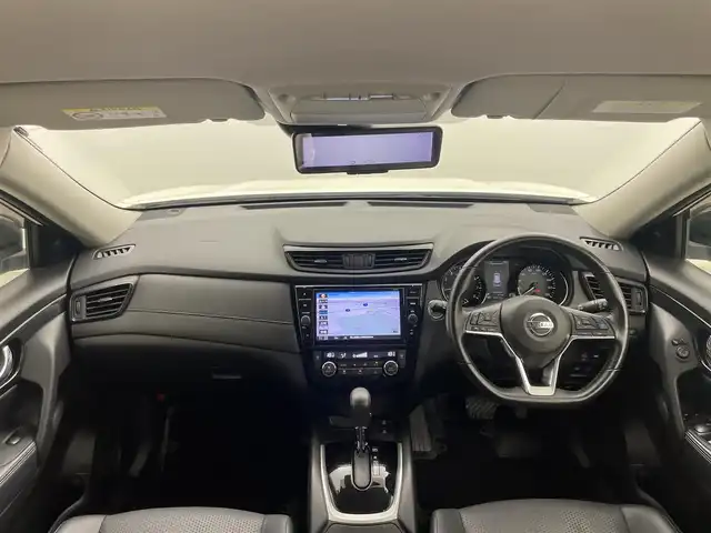 日産 エクストレイル 20Xi 岡山県 2018(平30)年 5.3万km ブリリアントホワイトパール 純正９インチナビ/（CD/DVD/フルセグ/USB/Carplay/AUX）/プロパイロット/衝突軽減ブレーキ/アラウンドビューモニター/コーナーセンサー/レーンキープアシスト/踏み間違い防止/ビルトインＥＴＣ/ＬＥＤヘッドライト/オートライト/オートハイビーム/フォグランプ/ブラインドスポットモニター/デジタルインナーミラー/ドライブレコーダー/オートブレーキホールド/ルーフレール/純正フロアマット/純正18インチAW/電動リアゲート/プッシュスタート/ISOFIX/ステアリングスイッチ/シートリフター/ウインカーミラー/ドアバイザー/スマートキー×２/取扱説明書