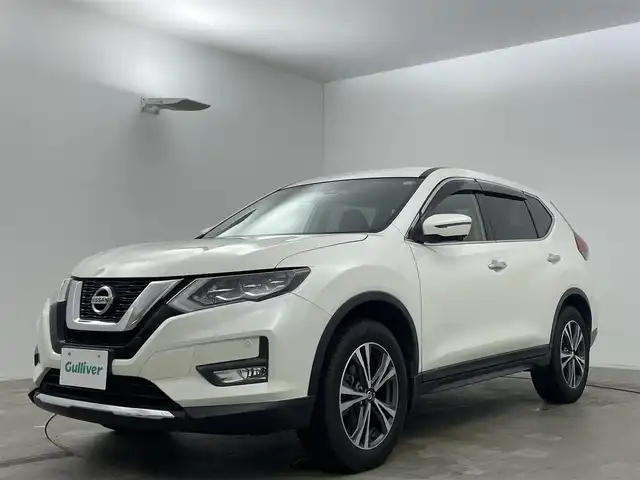 日産 エクストレイル 20Xi 岡山県 2018(平30)年 5.3万km ブリリアントホワイトパール 純正９インチナビ/（CD/DVD/フルセグ/USB/Carplay/AUX）/プロパイロット/衝突軽減ブレーキ/アラウンドビューモニター/コーナーセンサー/レーンキープアシスト/踏み間違い防止/ビルトインＥＴＣ/ＬＥＤヘッドライト/オートライト/オートハイビーム/フォグランプ/ブラインドスポットモニター/デジタルインナーミラー/ドライブレコーダー/オートブレーキホールド/ルーフレール/純正フロアマット/純正18インチAW/電動リアゲート/プッシュスタート/ISOFIX/ステアリングスイッチ/シートリフター/ウインカーミラー/ドアバイザー/スマートキー×２/取扱説明書