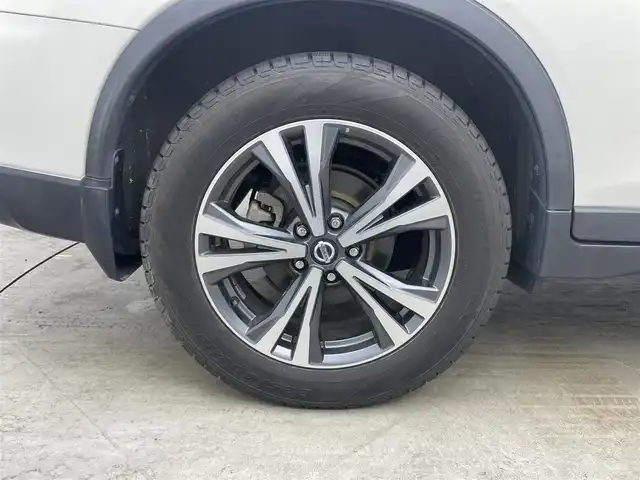 日産 エクストレイル 20Xi 岡山県 2018(平30)年 5.3万km ブリリアントホワイトパール 純正９インチナビ/（CD/DVD/フルセグ/USB/Carplay/AUX）/プロパイロット/衝突軽減ブレーキ/アラウンドビューモニター/コーナーセンサー/レーンキープアシスト/踏み間違い防止/ビルトインＥＴＣ/ＬＥＤヘッドライト/オートライト/オートハイビーム/フォグランプ/ブラインドスポットモニター/デジタルインナーミラー/ドライブレコーダー/オートブレーキホールド/ルーフレール/純正フロアマット/純正18インチAW/電動リアゲート/プッシュスタート/ISOFIX/ステアリングスイッチ/シートリフター/ウインカーミラー/ドアバイザー/スマートキー×２/取扱説明書