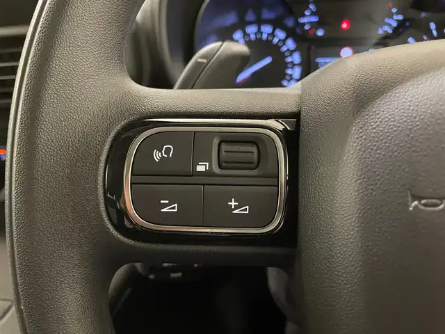 シトロエン ベルランゴ フィール 熊本県 2022(令4)年 3.2万km ブランバンキーズ 純正ディスプレイオーディオ（AppleCarPlay、Bluetooth）/サイドカメラ/バックカメラ/クルーズコントロール/ETC/衝突軽減B/インテリジェントハイビーム/コーナーセンサー/ドライブレコーダー