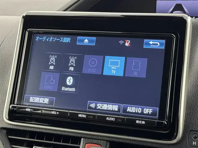 トヨタ ノア Si ダブルバイビー 福岡県 2018(平30)年 7.5万km ホワイトパールクリスタルシャイン ワンオーナー　/純正９型ナビ（フルセグＴＶ）　/バックカメラ　/ビルトインＥＴＣ　/クルーズコントロール　/衝突軽減ブレーキ　/レーンキープ　/先行車発進　/オートマチックハイビーム　/ＭＴモード付き　/両側電動スライドドア　/ハーフレザー　/ＬＥＤヘッドライト　/純正１６インチアルミホイール