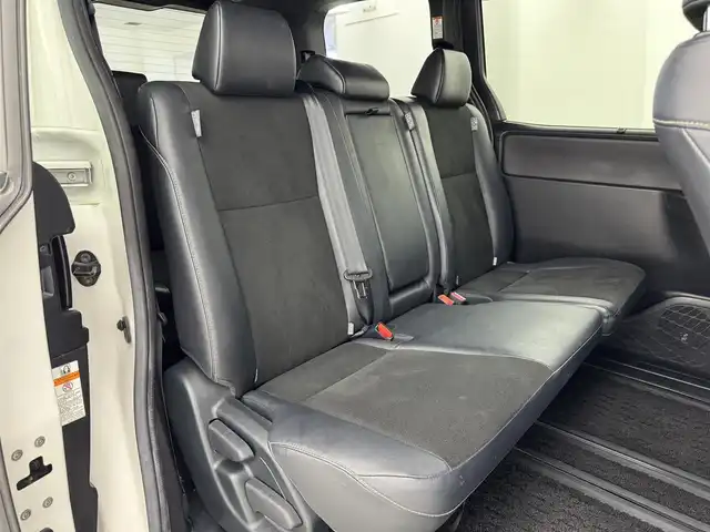 トヨタ ノア Si ダブルバイビー 福岡県 2018(平30)年 7.5万km ホワイトパールクリスタルシャイン ワンオーナー　/純正９型ナビ（フルセグＴＶ）　/バックカメラ　/ビルトインＥＴＣ　/クルーズコントロール　/衝突軽減ブレーキ　/レーンキープ　/先行車発進　/オートマチックハイビーム　/ＭＴモード付き　/両側電動スライドドア　/ハーフレザー　/ＬＥＤヘッドライト　/純正１６インチアルミホイール