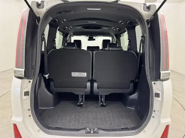 トヨタ ノア Si ダブルバイビー 福岡県 2018(平30)年 7.5万km ホワイトパールクリスタルシャイン ワンオーナー　/純正９型ナビ（フルセグＴＶ）　/バックカメラ　/ビルトインＥＴＣ　/クルーズコントロール　/衝突軽減ブレーキ　/レーンキープ　/先行車発進　/オートマチックハイビーム　/ＭＴモード付き　/両側電動スライドドア　/ハーフレザー　/ＬＥＤヘッドライト　/純正１６インチアルミホイール