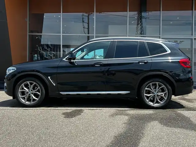 ＢＭＷ Ｘ３ 富山県 2018(平30)年 1.1万km 黒 ハイラインパッケージ/黒革シート/360°カメラ/フルセグTV/純正前後ドラレコ/Bluetooth接続/Screen Mirroring/FM/AMラジオ/DVD/CD再生/ドライビングアシスト/パークアシスト/アダプティブLED/ワイヤレスチャージ/D/N席シートヒーター/D/N席パワーシート/WAC/ACC/パワーバックドア