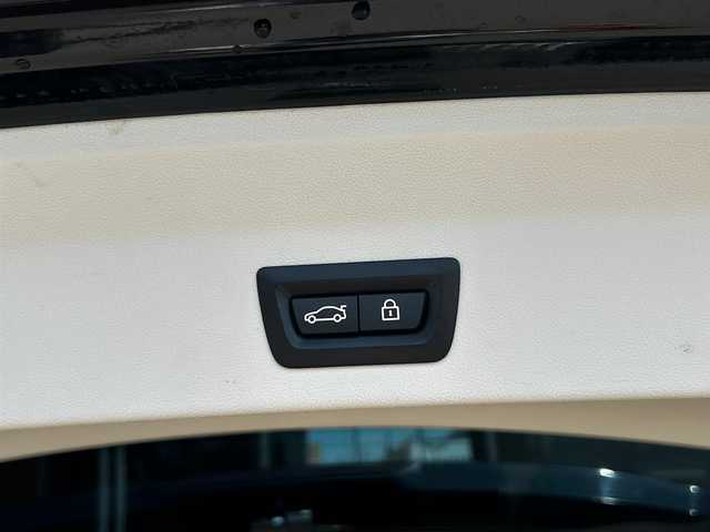 ＢＭＷ Ｘ３ 富山県 2018(平30)年 1.1万km 黒 ハイラインパッケージ/黒革シート/360°カメラ/フルセグTV/純正前後ドラレコ/Bluetooth接続/Screen Mirroring/FM/AMラジオ/DVD/CD再生/ドライビングアシスト/パークアシスト/アダプティブLED/ワイヤレスチャージ/D/N席シートヒーター/D/N席パワーシート/WAC/ACC/パワーバックドア