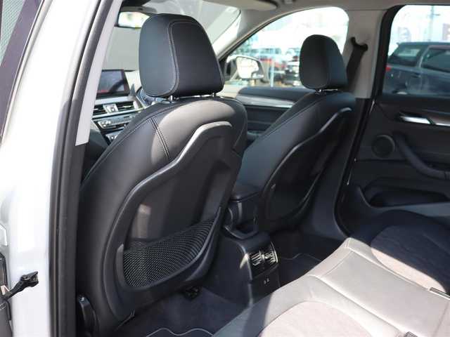 ＢＭＷ Ｘ１ xDrive 18d xライン 長野県 2020(令2)年 5.8万km ミネラルホワイト ハーフレザーシート　/純正ナビ　/バックカメラ　/純正１８ＡＷ　/ＬＥＤライト　/コンフォートアクセス　/衝突軽減Ｂ　/レーンディパチャーＷ　/パークディスタンスＣ　/パーキングアシスト　/アンビエントライト