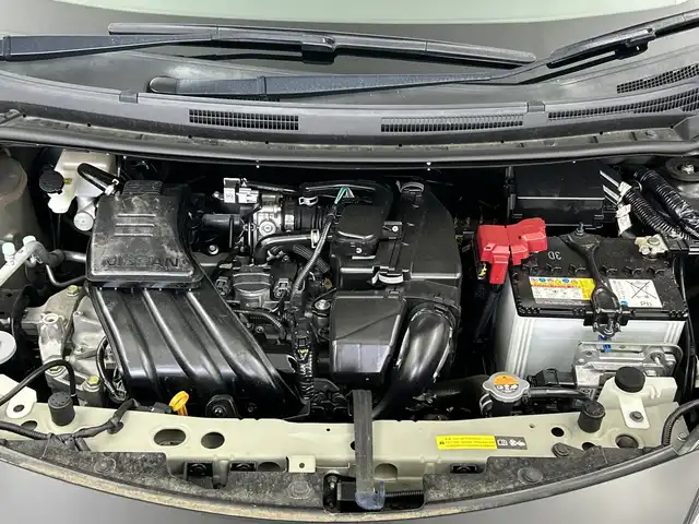 日産 ノート X 三重県 2018(平30)年 1.9万km スーパーブラック 禁煙車　/アラウンドビューモニター　/スマートルームミラー　/純正７型ナビ　/CD/フルセグTV/BT/AM/FM/ＥＴＣ　　/クリアランスソナー　/オートライト　/エマージェンシーブレーキ　/ステアリングリモコン　/スマートキー/取説・保証書/スペアキーあり