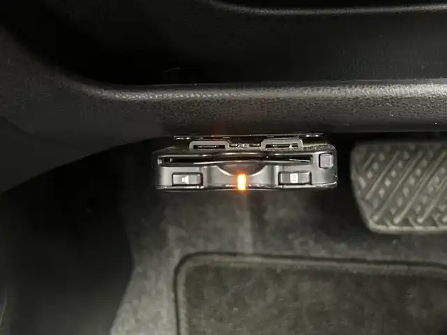 日産 ノート X 三重県 2018(平30)年 1.9万km スーパーブラック 禁煙車　/アラウンドビューモニター　/スマートルームミラー　/純正７型ナビ　/CD/フルセグTV/BT/AM/FM/ＥＴＣ　　/クリアランスソナー　/オートライト　/エマージェンシーブレーキ　/ステアリングリモコン　/スマートキー/取説・保証書/スペアキーあり