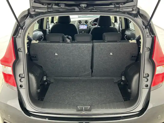 日産 ノート X 三重県 2018(平30)年 1.9万km スーパーブラック 禁煙車　/アラウンドビューモニター　/スマートルームミラー　/純正７型ナビ　/CD/フルセグTV/BT/AM/FM/ＥＴＣ　　/クリアランスソナー　/オートライト　/エマージェンシーブレーキ　/ステアリングリモコン　/スマートキー/取説・保証書/スペアキーあり