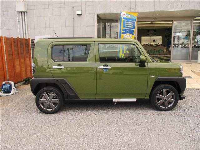 ダイハツ タフト G ターボ 千葉県 2020(令2)年 2.2万km フォレストカーキメタリック 純正ナビ（NMZK-W70D）/・フルセグTV/・Bluetooth接続/・ステアリングスイッチ/・バックカメラ/・DVD/CD再生機能有/ETC/TVキャンセラー/シートヒーター/USBアダプタ/純正フロアマット/ガラスルーフ/リバース連動リヤワイパー/電動パーキングシステム/LEDヘッドライト/アイドリングストップ/プッシュスタート/スペアキー2本/保証書/取扱説明書