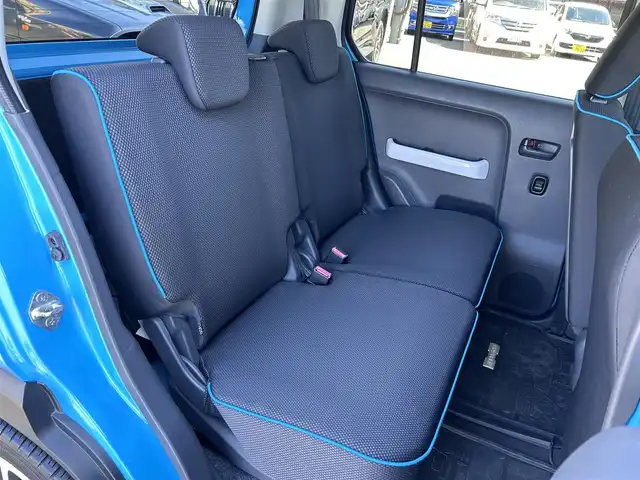マツダ フレア クロスオーバー XS 島根県 2015(平27)年 11.1万km 青／白 登録時走行距離110350km/クラリオン オーディオ（AM・FM・CD）/シートヒーター（運転席）/衝突被害軽減ブレーキ/横滑り防止装置/アイドリングストップ/LEDヘッドランプ（オート）/フォグランプ/ETC/ドライブレコーダー/プッシュスタート/スマートキー/ドアバイザー/15インチ純正AW/禁煙車