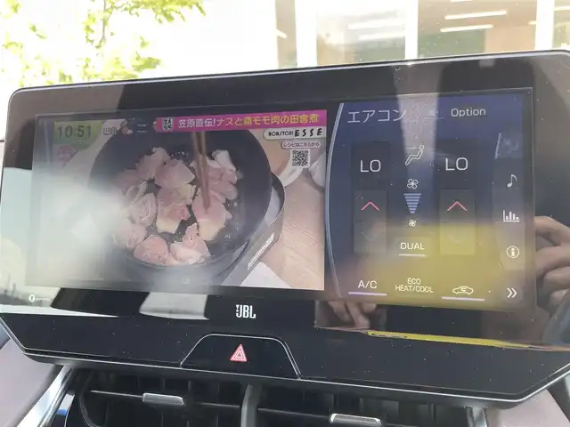 トヨタ ハリアー Z 石川県 2020(令2)年 4.9万km ホワイトパールクリスタルシャイン 純正メモリーナビ/フルセグTV/パノラマモニター/LEDヘッドライト/ビルトインETC/純正アルミホイール/パワーバックドア/ブラインドスポットモニター/デジタルミラー/ハーフレザーシート/トヨタセーフティセンス/レーダークルーズ/JBLサウンド/オートライト