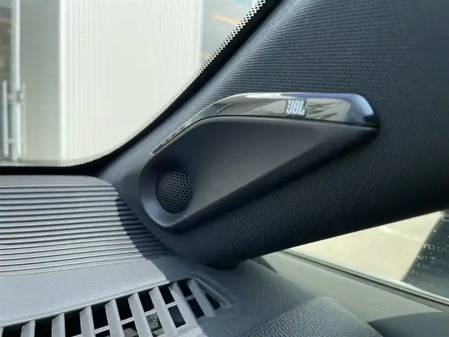 トヨタ ハリアー Z 石川県 2020(令2)年 4.9万km ホワイトパールクリスタルシャイン 純正メモリーナビ/フルセグTV/パノラマモニター/LEDヘッドライト/ビルトインETC/純正アルミホイール/パワーバックドア/ブラインドスポットモニター/デジタルミラー/ハーフレザーシート/トヨタセーフティセンス/レーダークルーズ/JBLサウンド/オートライト