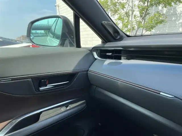 トヨタ ハリアー Z 石川県 2020(令2)年 4.9万km ホワイトパールクリスタルシャイン 純正メモリーナビ/フルセグTV/パノラマモニター/LEDヘッドライト/ビルトインETC/純正アルミホイール/パワーバックドア/ブラインドスポットモニター/デジタルミラー/ハーフレザーシート/トヨタセーフティセンス/レーダークルーズ/JBLサウンド/オートライト