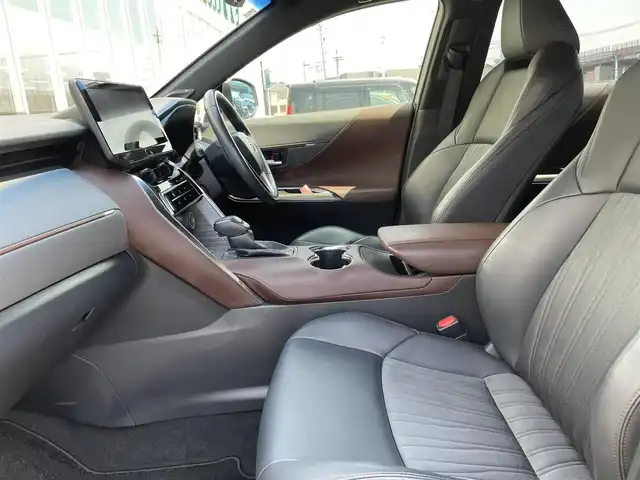 トヨタ ハリアー Z 石川県 2020(令2)年 4.9万km ホワイトパールクリスタルシャイン 純正メモリーナビ/フルセグTV/パノラマモニター/LEDヘッドライト/ビルトインETC/純正アルミホイール/パワーバックドア/ブラインドスポットモニター/デジタルミラー/ハーフレザーシート/トヨタセーフティセンス/レーダークルーズ/JBLサウンド/オートライト