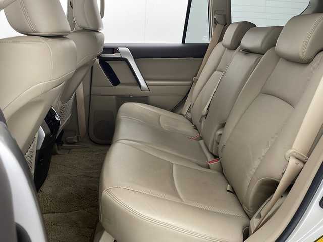 トヨタ ランドクルーザー プラド TX Lパッケージ 宮崎県 2019(平31)年 4.9万km ホワイトパールクリスタルシャイン Toyota Safety Sense/〇プリクラシュセーフティ/〇レーンディパーチャーアラート/〇オートマチックハイビーム/〇クリアランスソナー/純正9インチSDナビ/フルセグTV/CD/DVD/Bluetooth/バックカメラ/ベージュレザーシート/パワーシート/シートヒーター/シートベンチレーション/社外17インチAW/LEDヘッドライト/ビルトインETC/保証書/取扱説明書