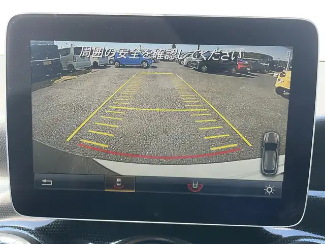 メルセデス・ベンツ ＣＬＡ１８０ Sブレイク 千葉県 2017(平29)年 4.8万km カルサイトホワイト レーダーセーフティパッケージ/・衝突軽減ブレーキ/レーンキープアシスト/・レーダークルーズコントロール/・ブラインドスポットモニター/クリアランスソナー/純正メーカーナビ/　フルセグ/BT/DVD/CD/USB/バックカメラ/パドルシフト/ステアリングスイッチ/ETC/ハーフレザーシート/シートヒーター(D/N席)/パワーバックドア/キーレスエントリー/LEDヘッドライト/オートライト/純正フロアマット/純正18インチAW