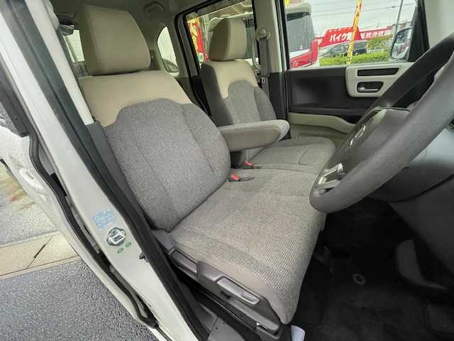 ホンダ Ｎ ＢＯＸ G L ホンダセンシング 静岡県 2018(平30)年 4.1万km プレミアムホワイトパールⅡ ワンオーナー/純正メモリナビ/AM/FM/CD/DVD/BT/フルセグ/バックカメラ/両側パワースライドドア/純正フロアマット/ビルトインETC/オートライト/LEDライト/プッシュスタート/スマートキー/レーダークルーズコントロール